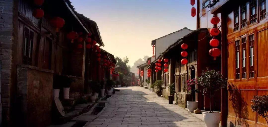 我们曾是小学同学，互相喜欢却没有在一起，小学毕业14年了我再也没有见他，我仍然对他念念不忘？ 感游戏画面